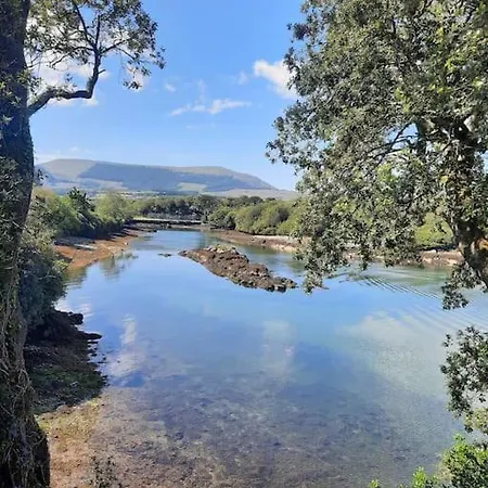 Prázdninový dům Castle Road House *