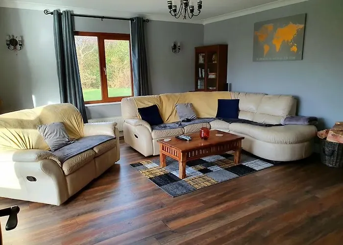 別荘 Castle Road House *